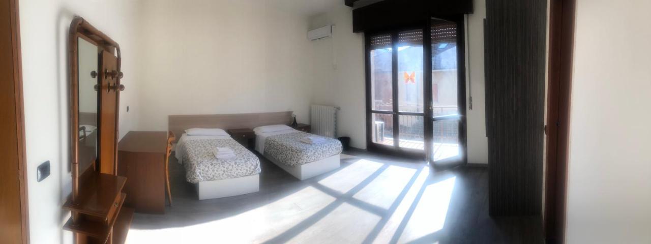 New Family Inn Перо Экстерьер фото