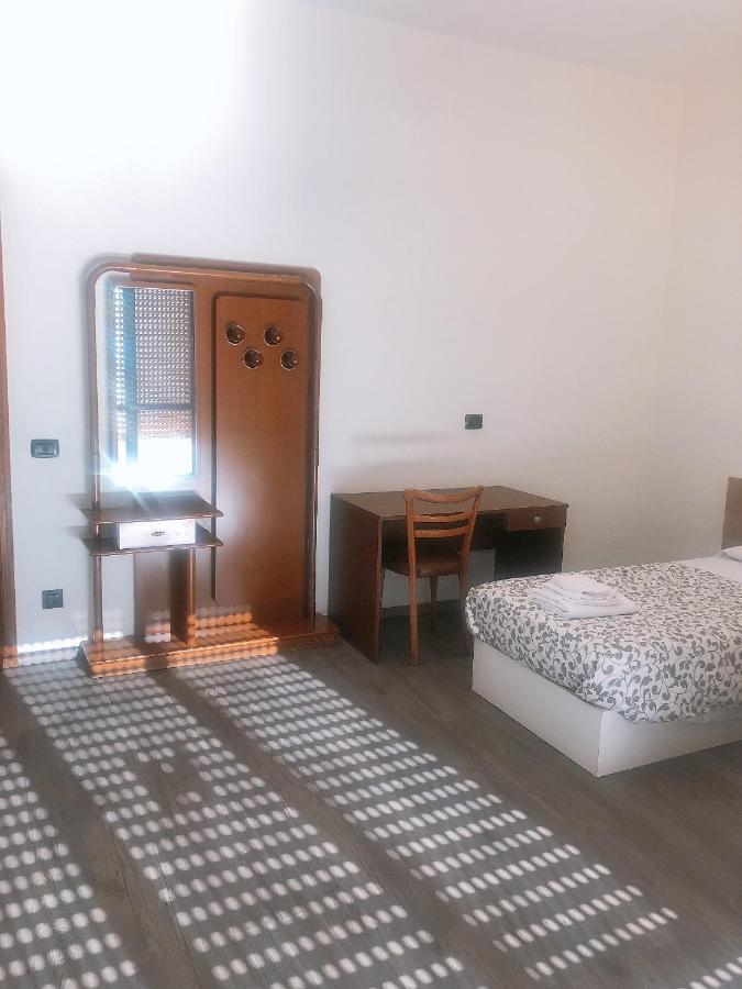 New Family Inn Перо Экстерьер фото
