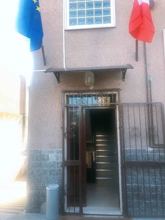 New Family Inn Перо Экстерьер фото