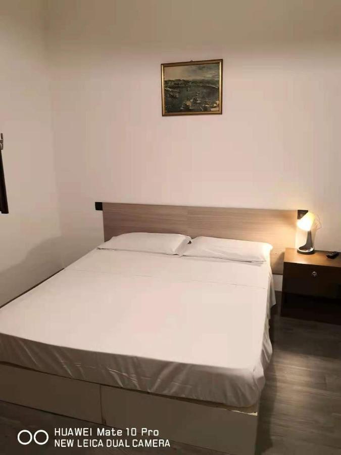 New Family Inn Перо Экстерьер фото